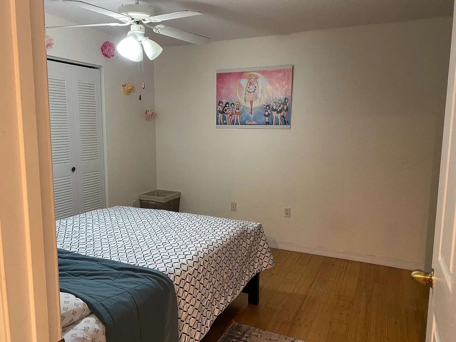 3 bed, 1578 sqft, $900 — Photo 2