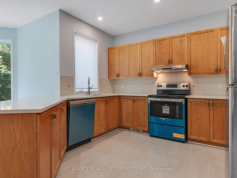 140 Annapolis Cir — Photo 8