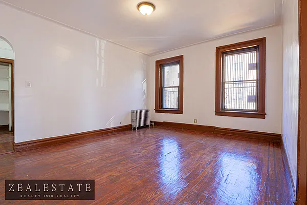 Rented by ZealEstate Group Inc | media 21