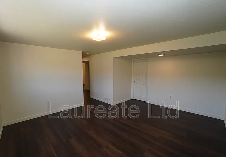 3330 W Mountain Rd — Photo 13