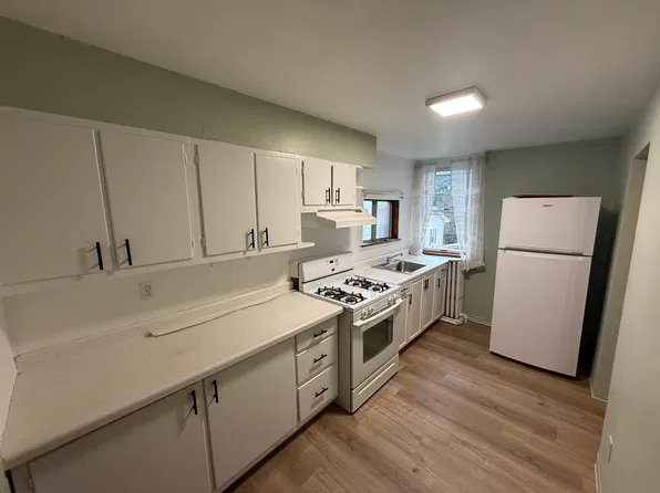 31 Walnut Ave, Dunbar, PA 15431