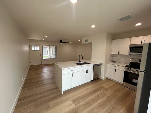 2633 E Glenrosa Ave #3 Photo 1