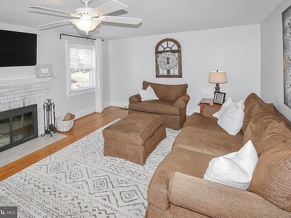 5th image of 10232 Confederate Ln