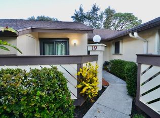 19 Black Birch Ct, Royal Palm Beach, FL 33411