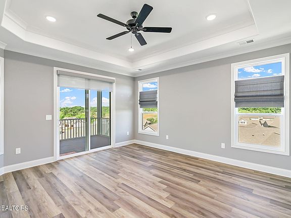 4th image of 126 Dogwood Pl