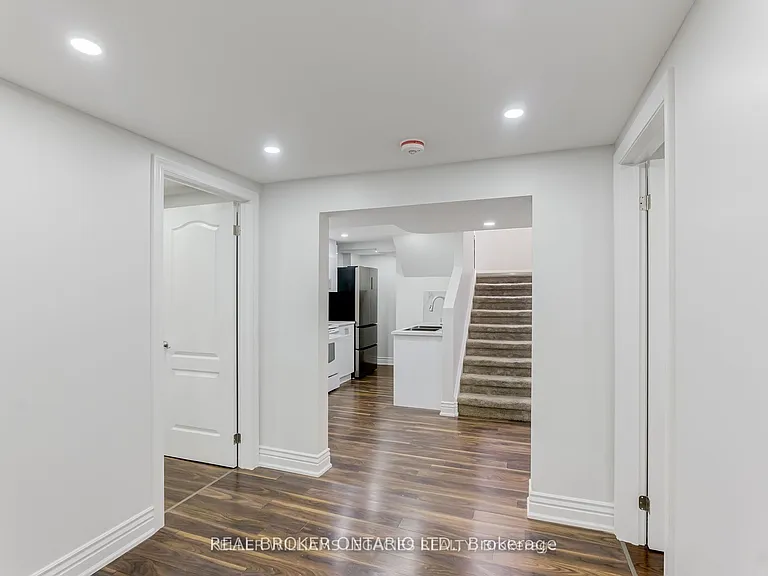 47 Rotary Dr — Photo 37