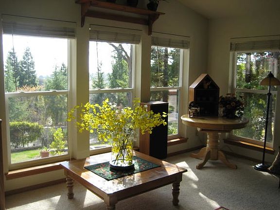 5th image of 800 Quail Glen Ct