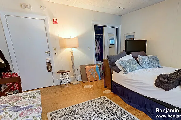 1063 Beacon St #11 — Photo 2