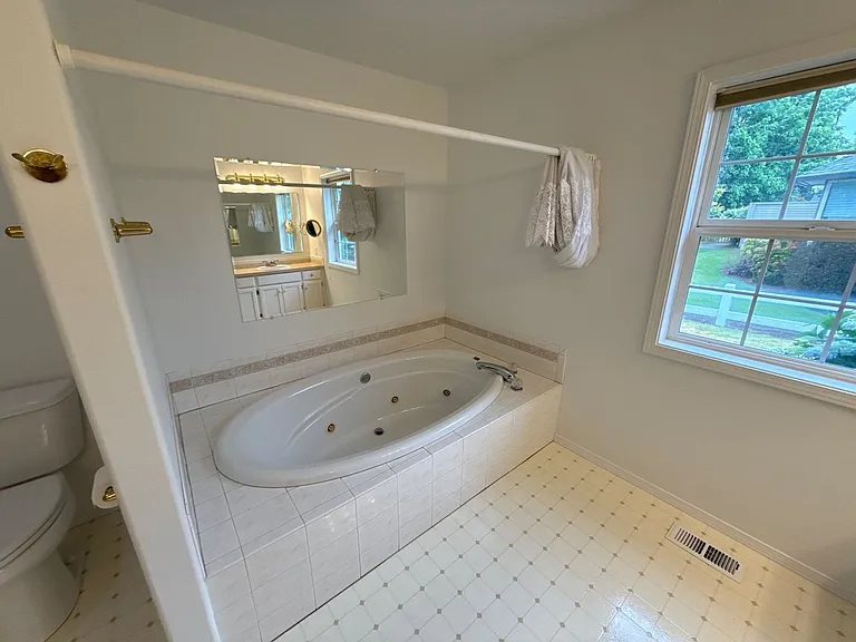 191 McLaughlin Dr — Photo 29