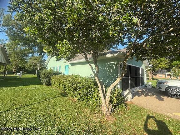 5th image of 105 Thistledown Dr