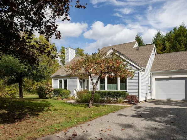 87 Canaan Road APT 7C, Salisbury, CT 06068