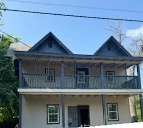 1120 Menchaca St Photo 1
