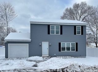 30 Markham Cir, Ayer, MA 01432