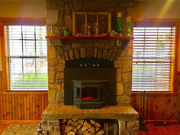 2nd image of 218 Polk Road 96