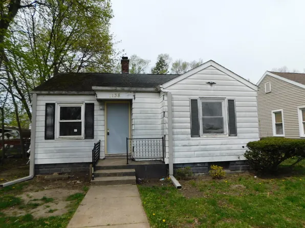 1138 Monroe St, Benton Harbor, MI 49022