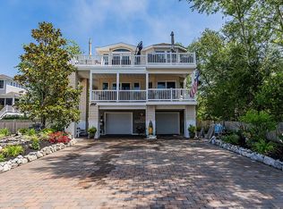 11 W 29th St, Barnegat Light, NJ 08006