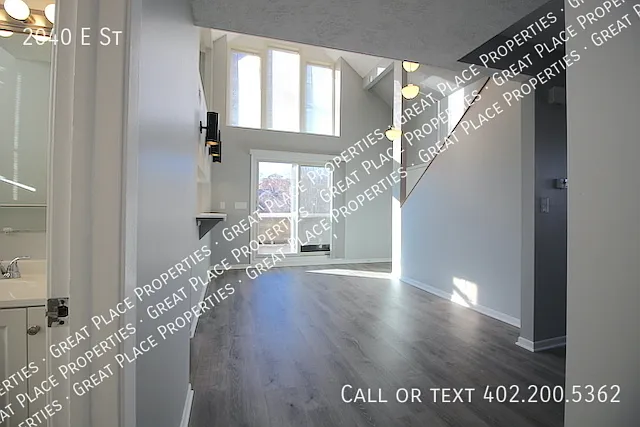 2040 E St — Photo 13