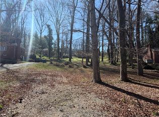 8031 Lake Shore Dr #24, Richmond, VA 23235