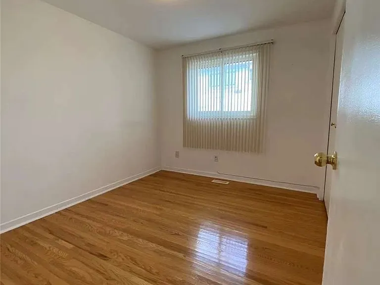 820 Forestwood Dr #UPPER — Photo 5