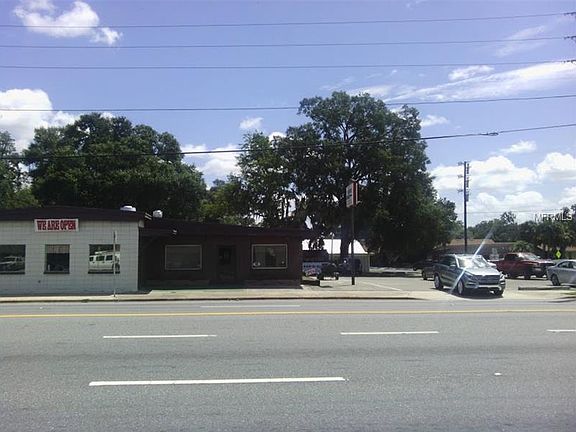 2nd image of 610 N Main St