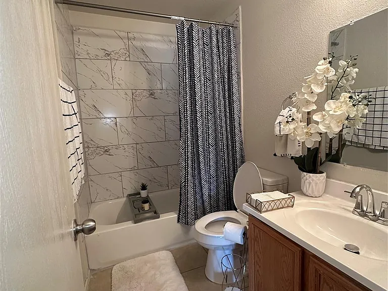 3434 Dartmouth Field Ln — Photo 5