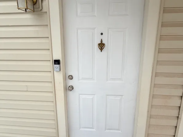 9284 Chapman Oak Dr, Manassas, VA 20110