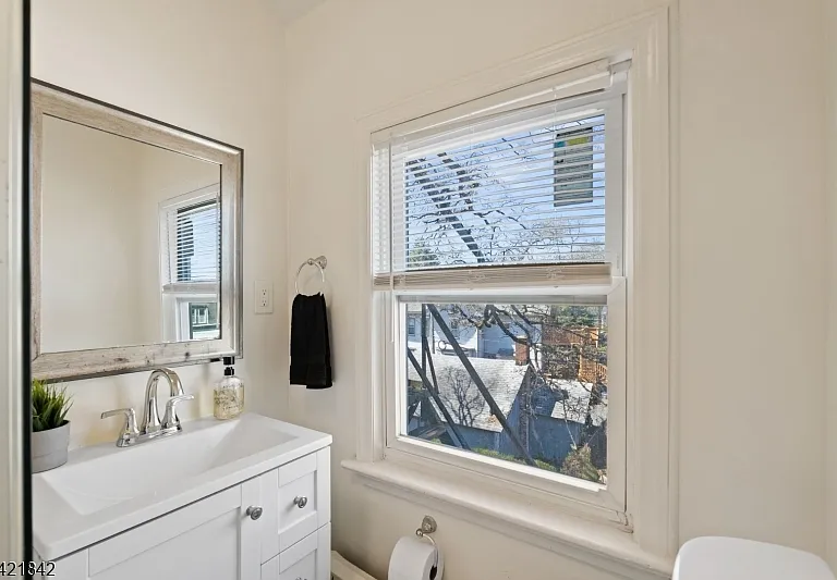 137 S Burnet St #3 — Photo 17