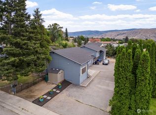 618 12th St NE, East Wenatchee, WA 98802