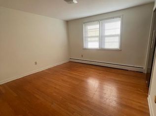 22 Saint Regis St #B, East Hartford, CT 06108