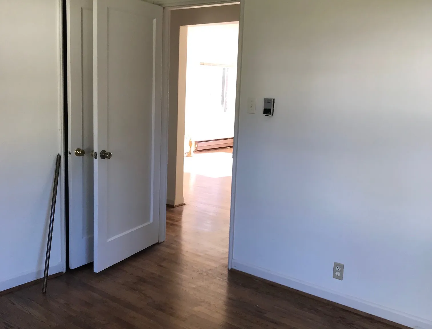 3 bed, 1140 sqft, $3,395 — Photo 3