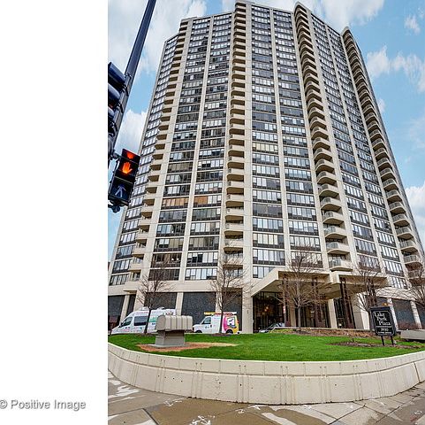 1st image of 3930 N Pine Grove Ave APT 605