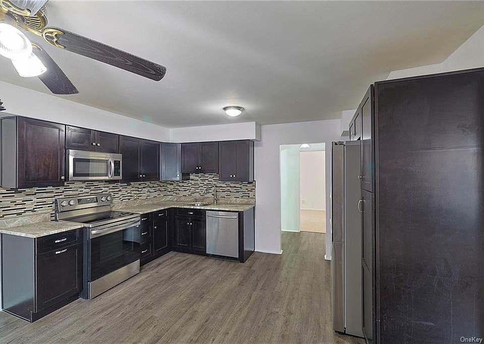 10 Oakwood Terrace UNIT 31, New Windsor, NY 12553 Zillow