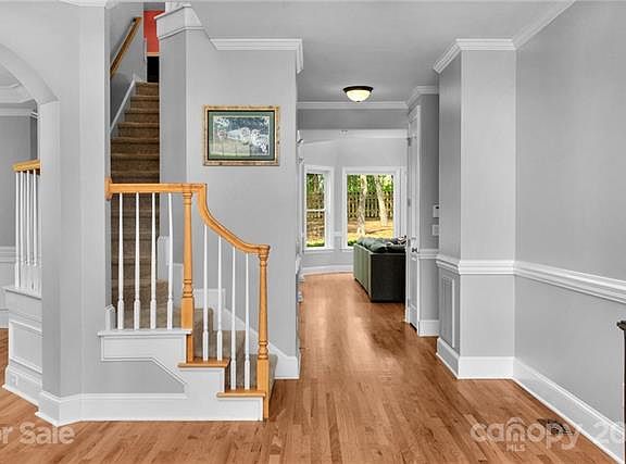 3rd image of 7410 Stonehaven Dr