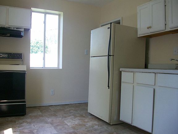 4th image of 512 W Marion St