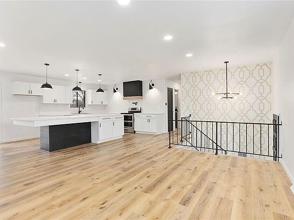 5th image of 2615 N 83rd Ln
