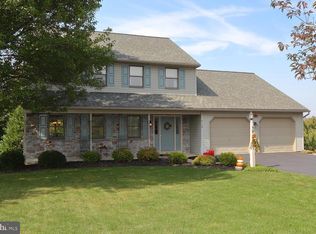 718 Orchard Rd, Manheim, PA 17545