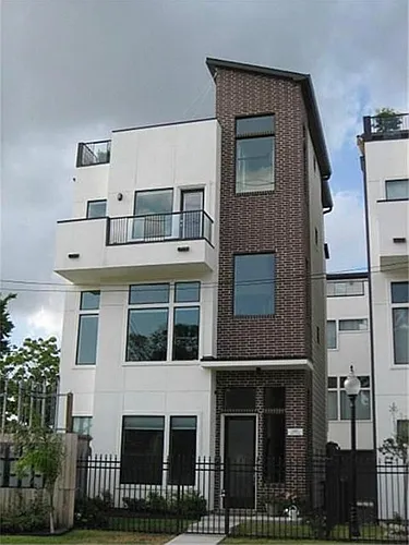 1406 Spring St Photo 1