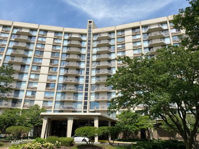20 N Tower Rd, Oak Brook, IL, 60523