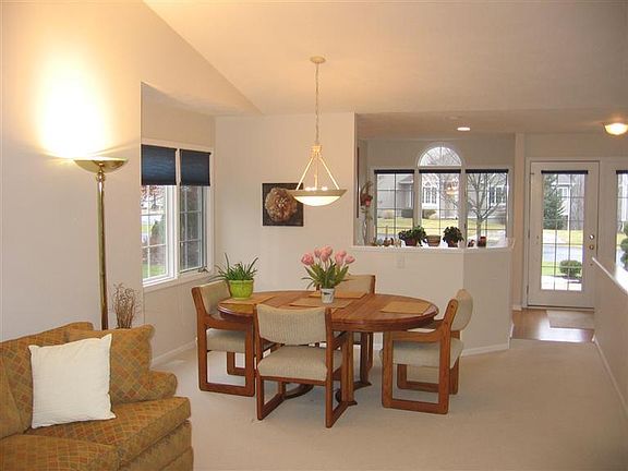 5th image of 2028 Blue Bellway NW