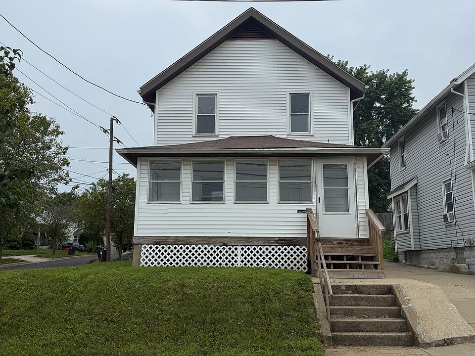 1st image of 985 W Wilbeth Rd