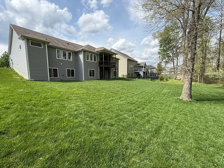 187 Westbrook Ct — Photo 34
