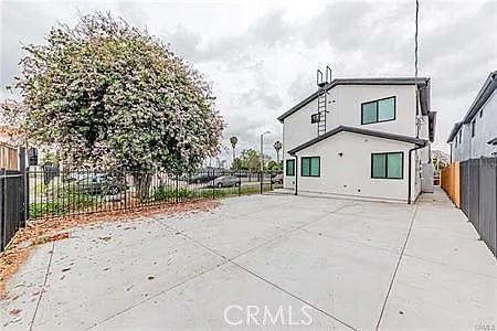 10424 Graham Ave — Photo 18