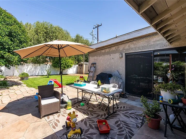 2358 Snowden Ave — Photo 28