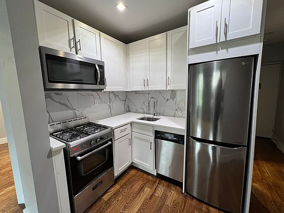 2nd image of 311 E 109th St APT 4F