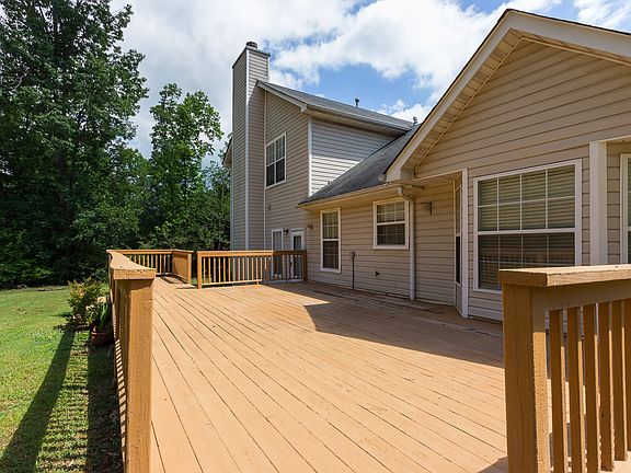 4th image of 307 Quinn Ct