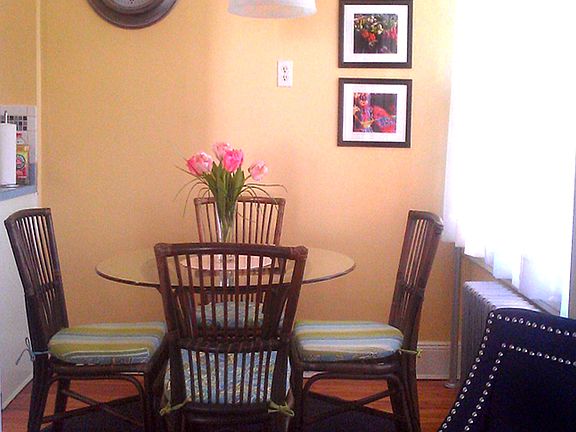Apt 1 Diningroom
