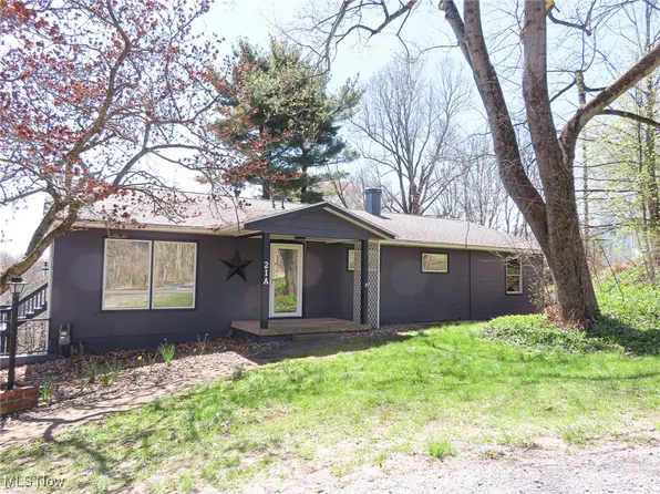 21 Grandview Rd #A, Cambridge, OH 43725