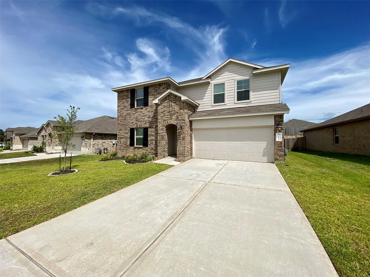 4 bed, 2.5 bath, 2670 sqft, $2,445 — Photo 4