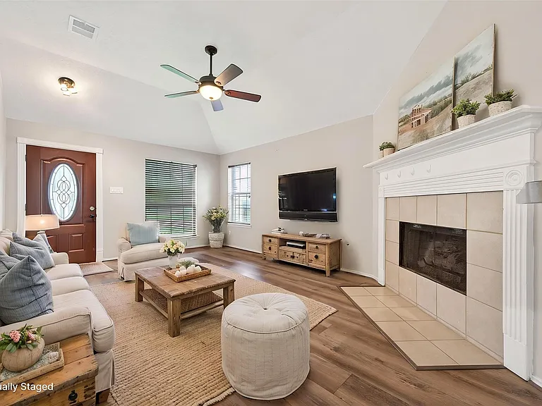18499 Sunrise Pines Dr — Photo 4