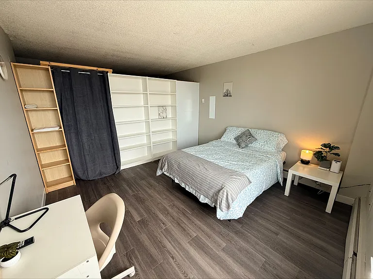 342 15th Ave SW #406 — Photo 7